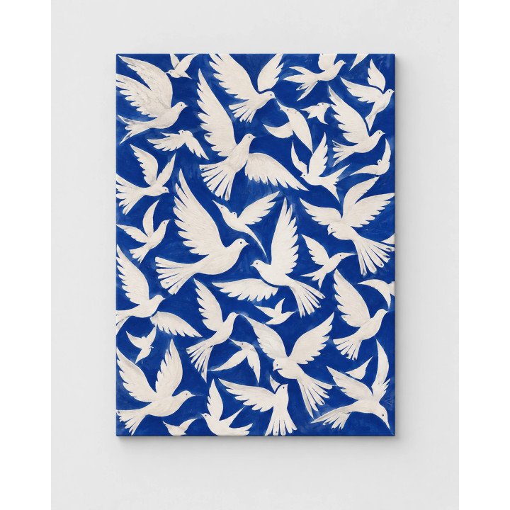 Jardín del Cielo, aves blancas en vuelo sobre azul cobalto | Lienzo en bastidor | LASACA